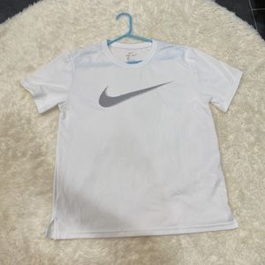 Nike t shirt